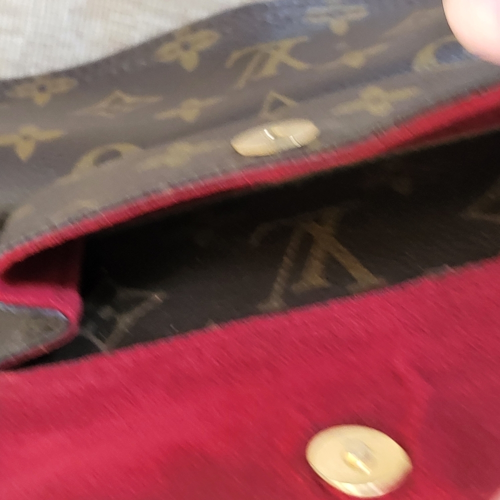 Louis Vuitton Excentri-Cite Handbag Monogram..Authentic.         w/COA - Picture 6 of 16